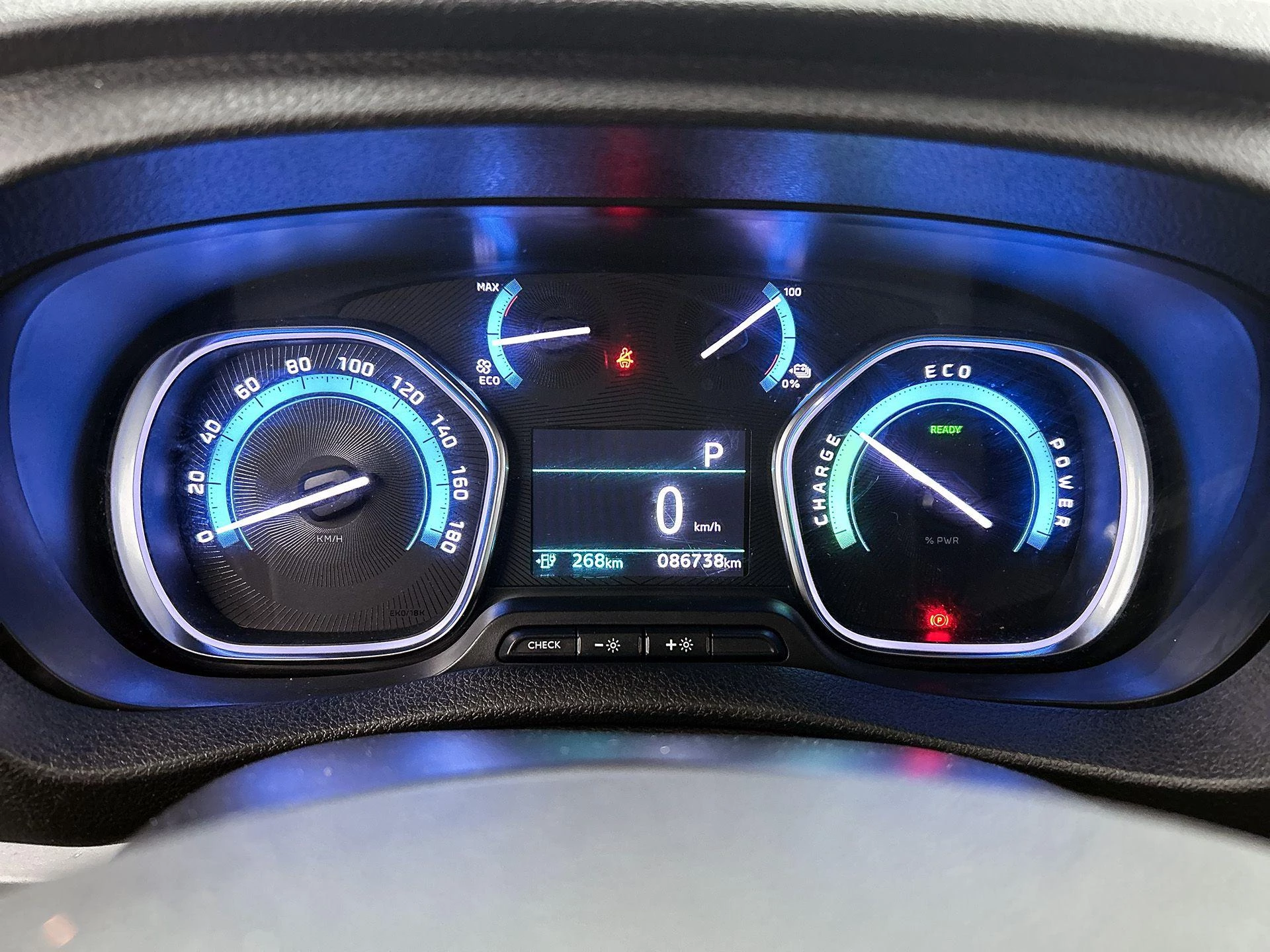 Opel-Vivaro-e-image-10