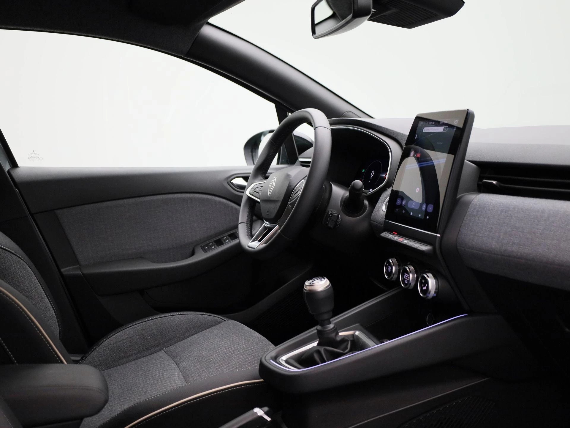 Renault-Clio-image-30