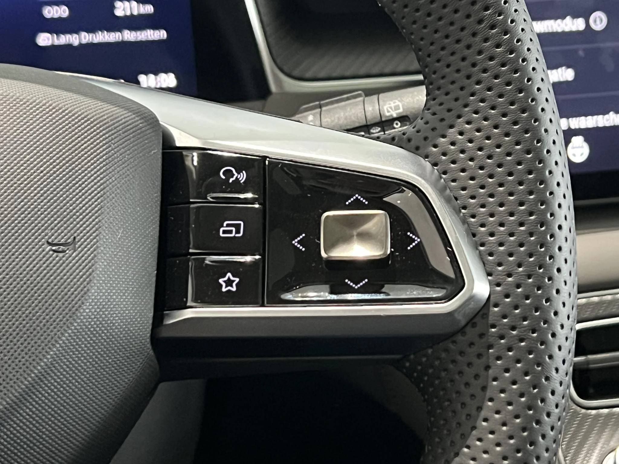MG-S6 EV-image-28