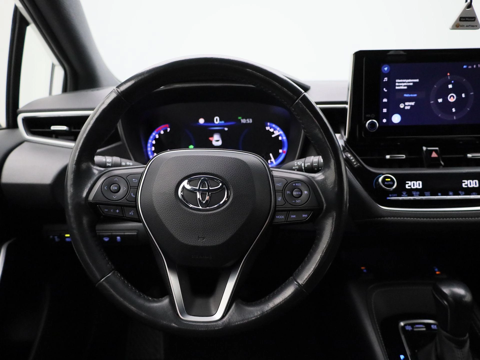 Toyota-Corolla-image-6