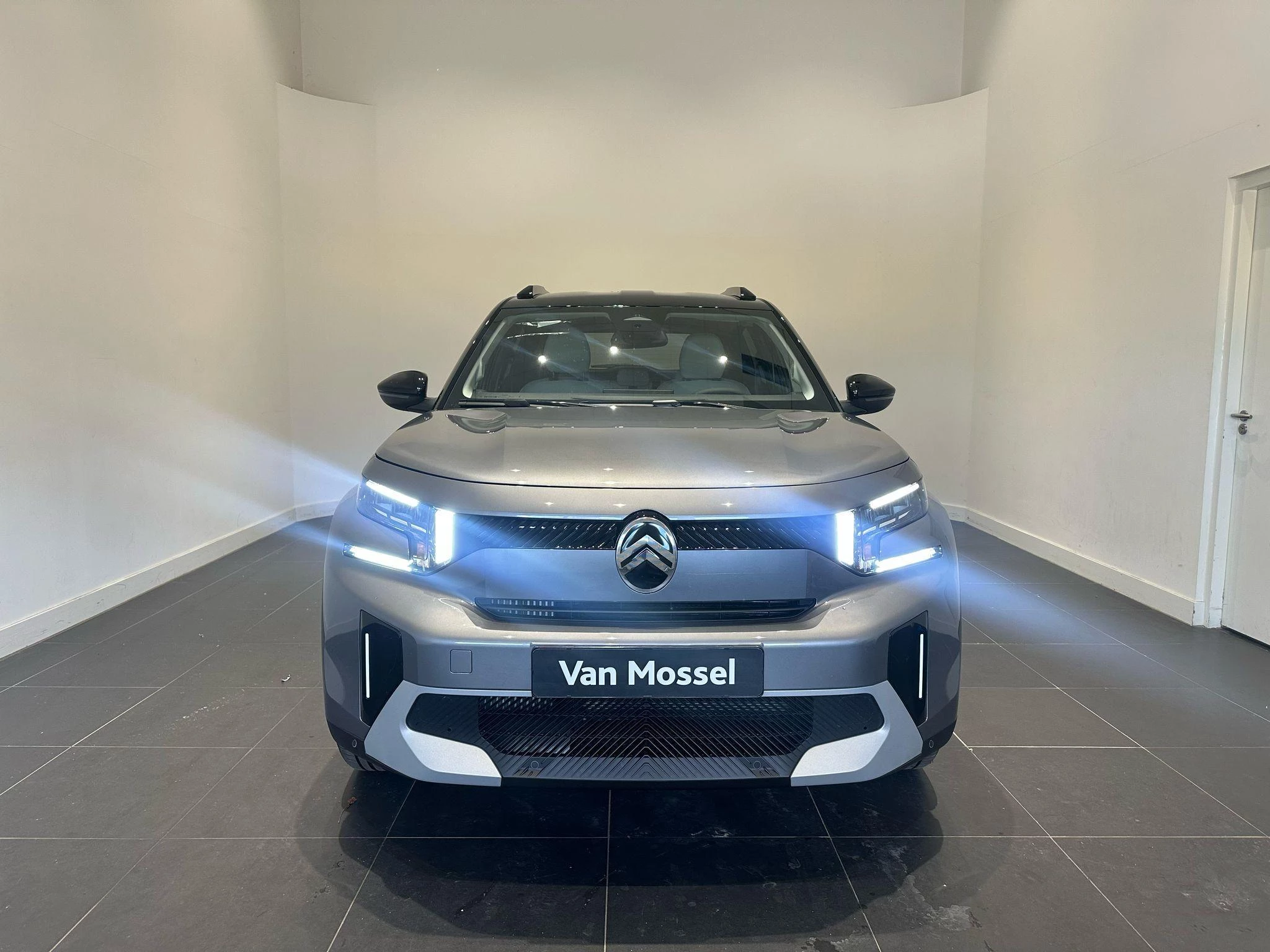 Citroën-ë-C3 Aircross-image-2
