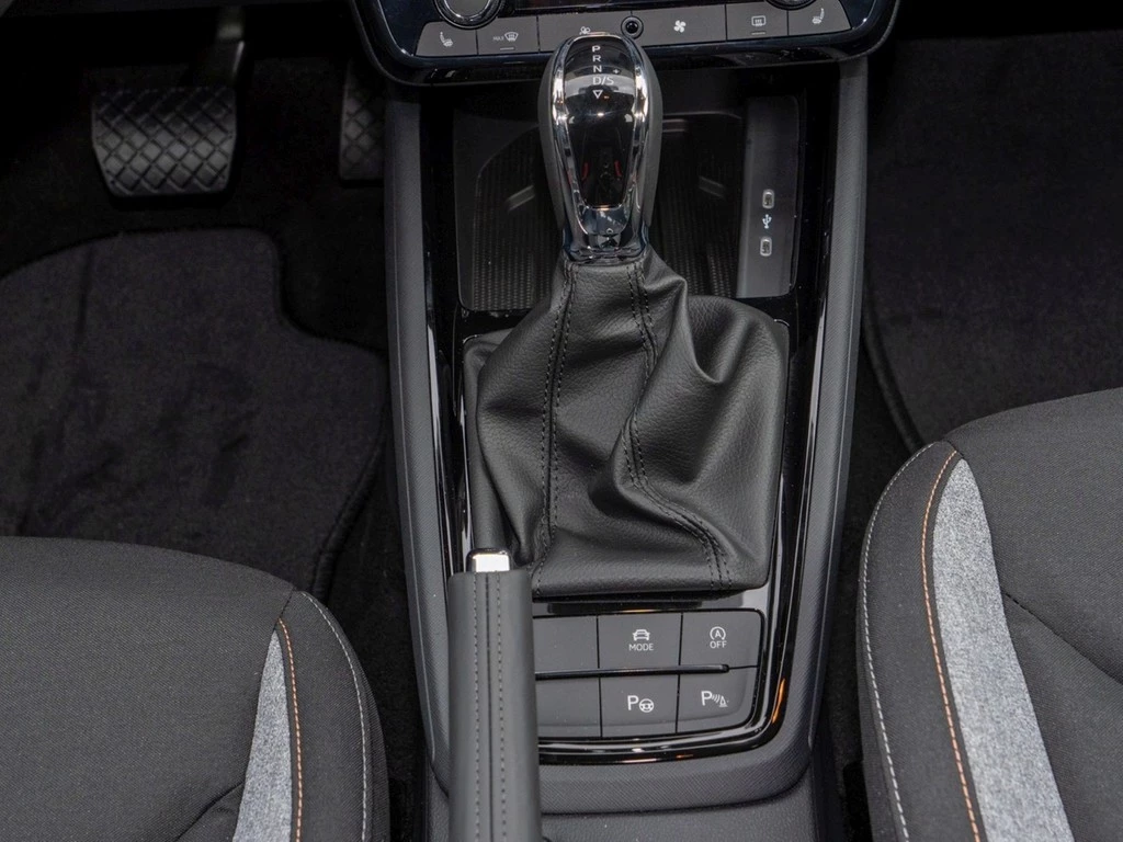 Škoda Kamiq 1,0 TSI DSG Tour