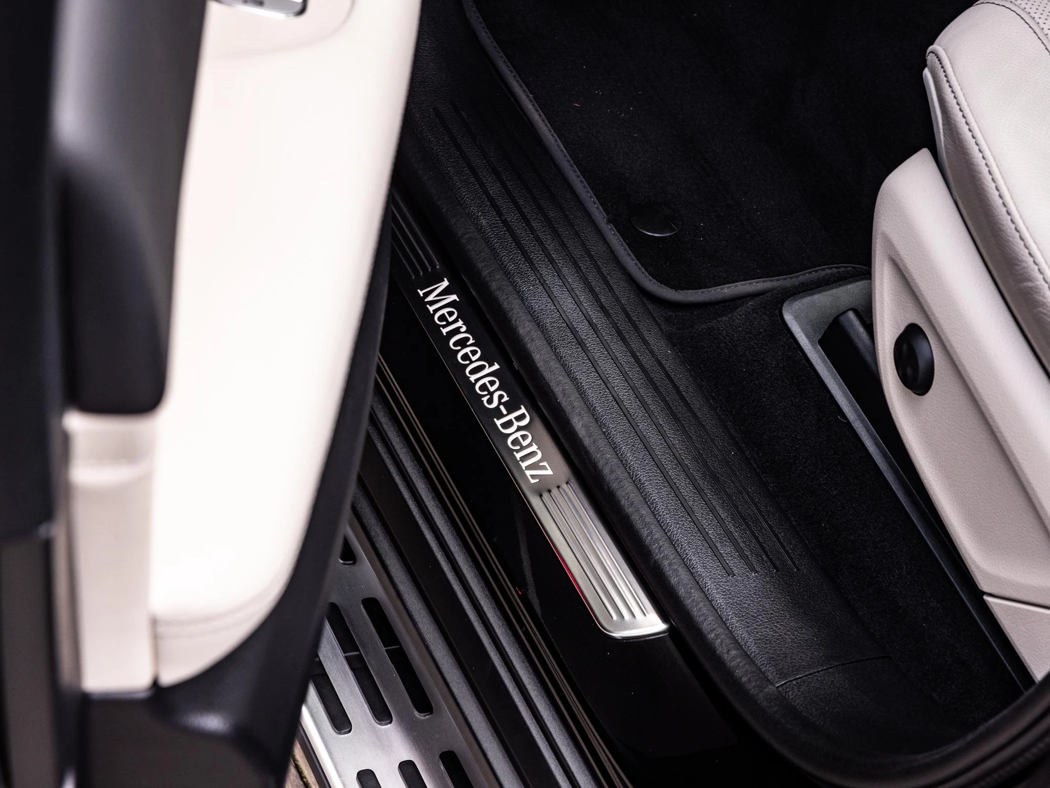 Mercedes-Benz GLE 400 e 4MATIC AMG Line Premium Plus