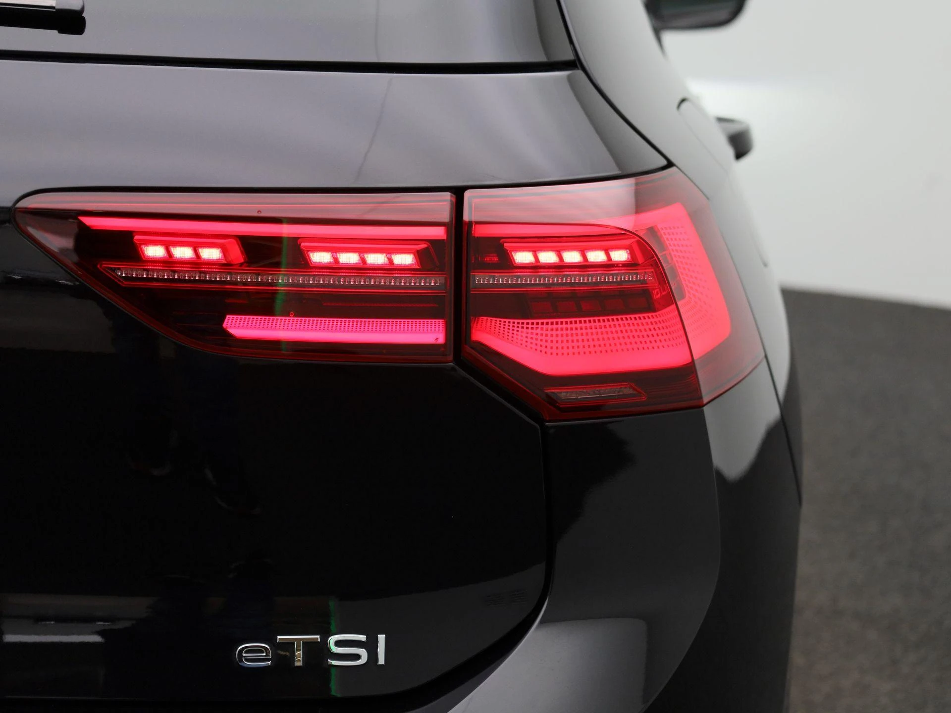Volkswagen-Golf-image-45