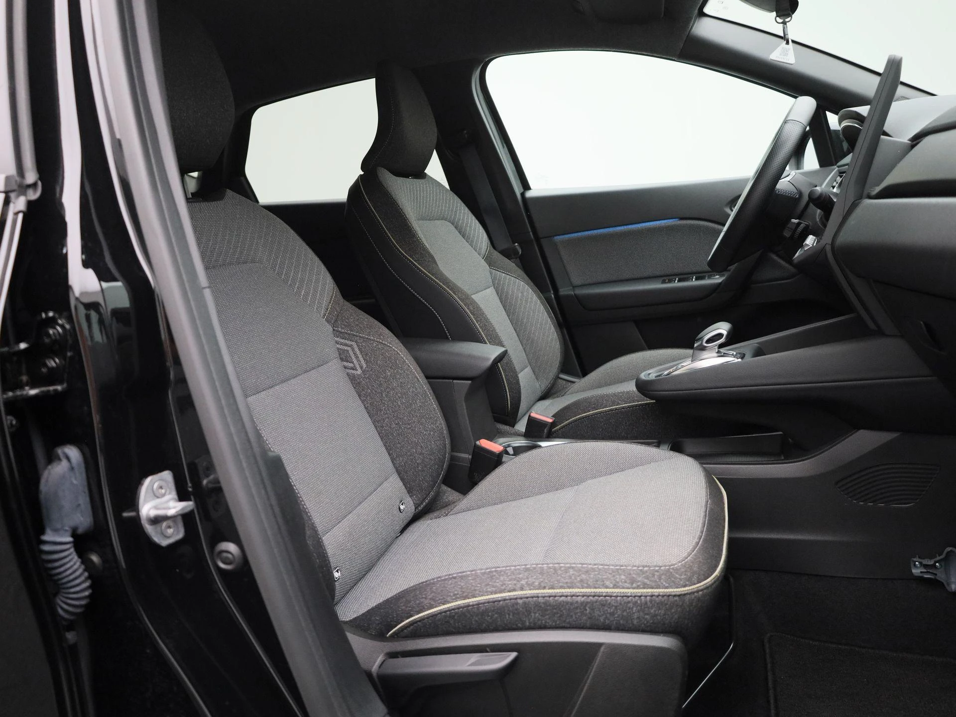 Renault-Captur-image-36