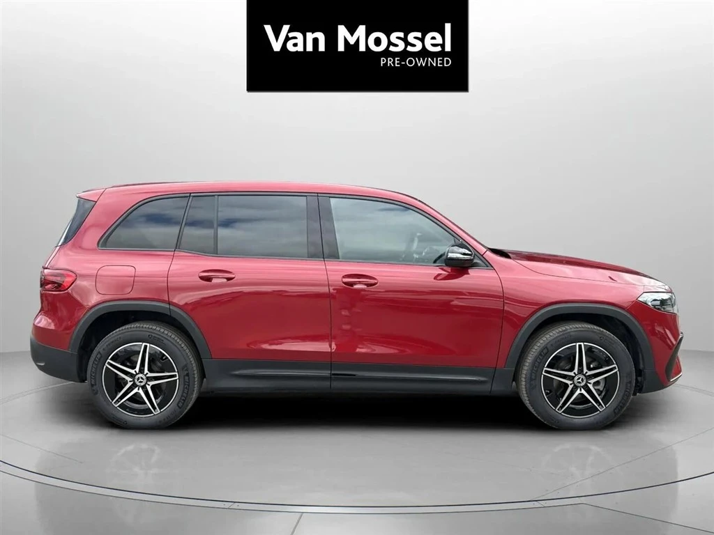 Mercedes-Benz-EQB-image-3