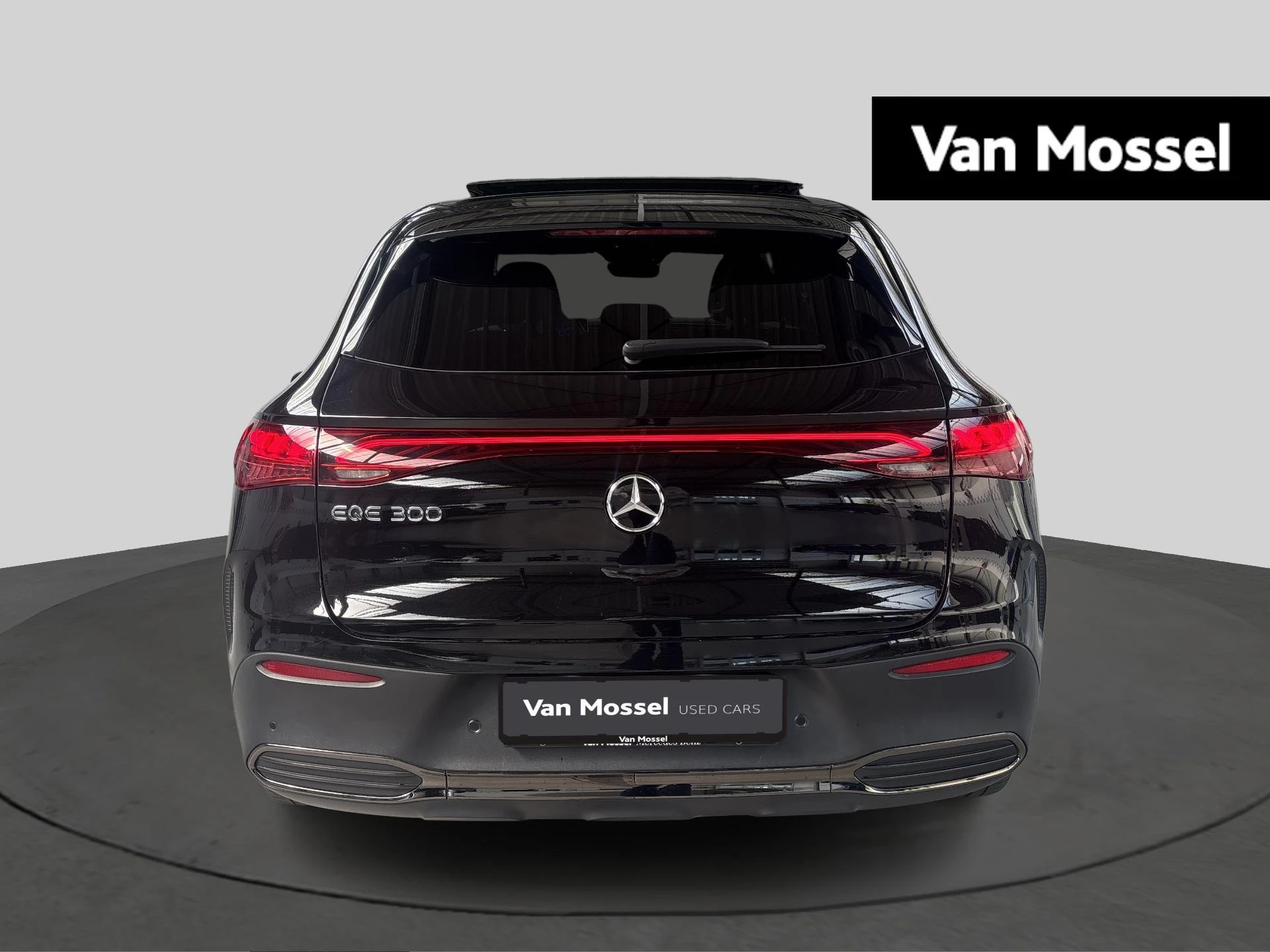 Mercedes-Benz EQE SUV 300 AMG LINE + BURMESTER + PANO DAK + TREKHAAK + DIGITAL LIGHT