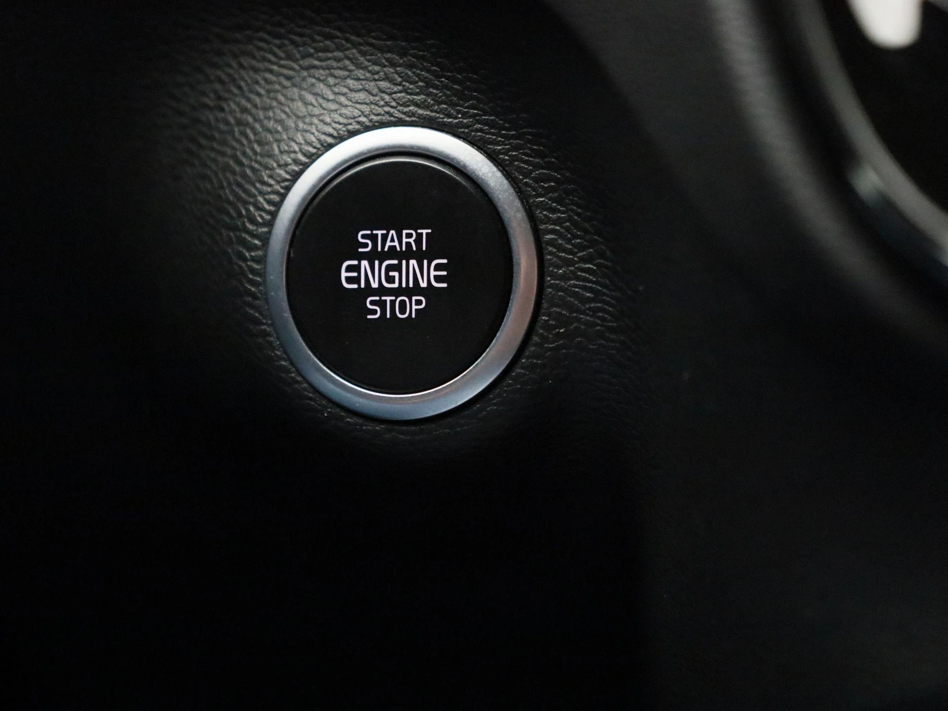 Volvo-XC40-image-25