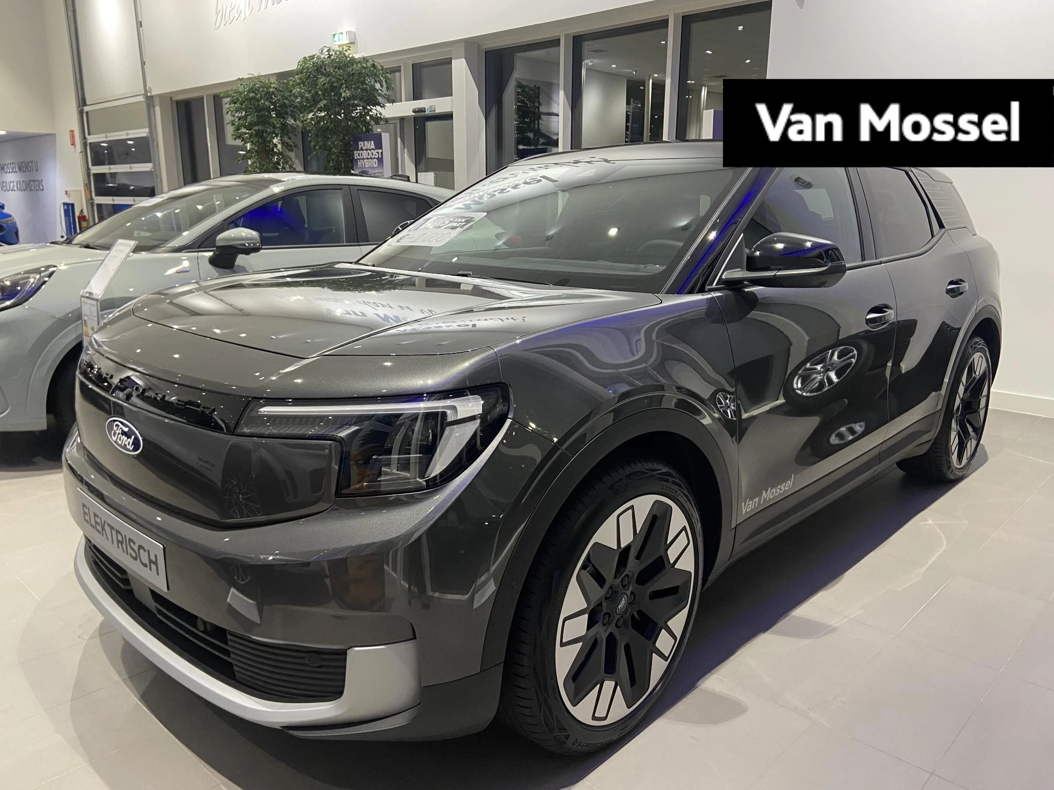 Ford-Explorer-image-0