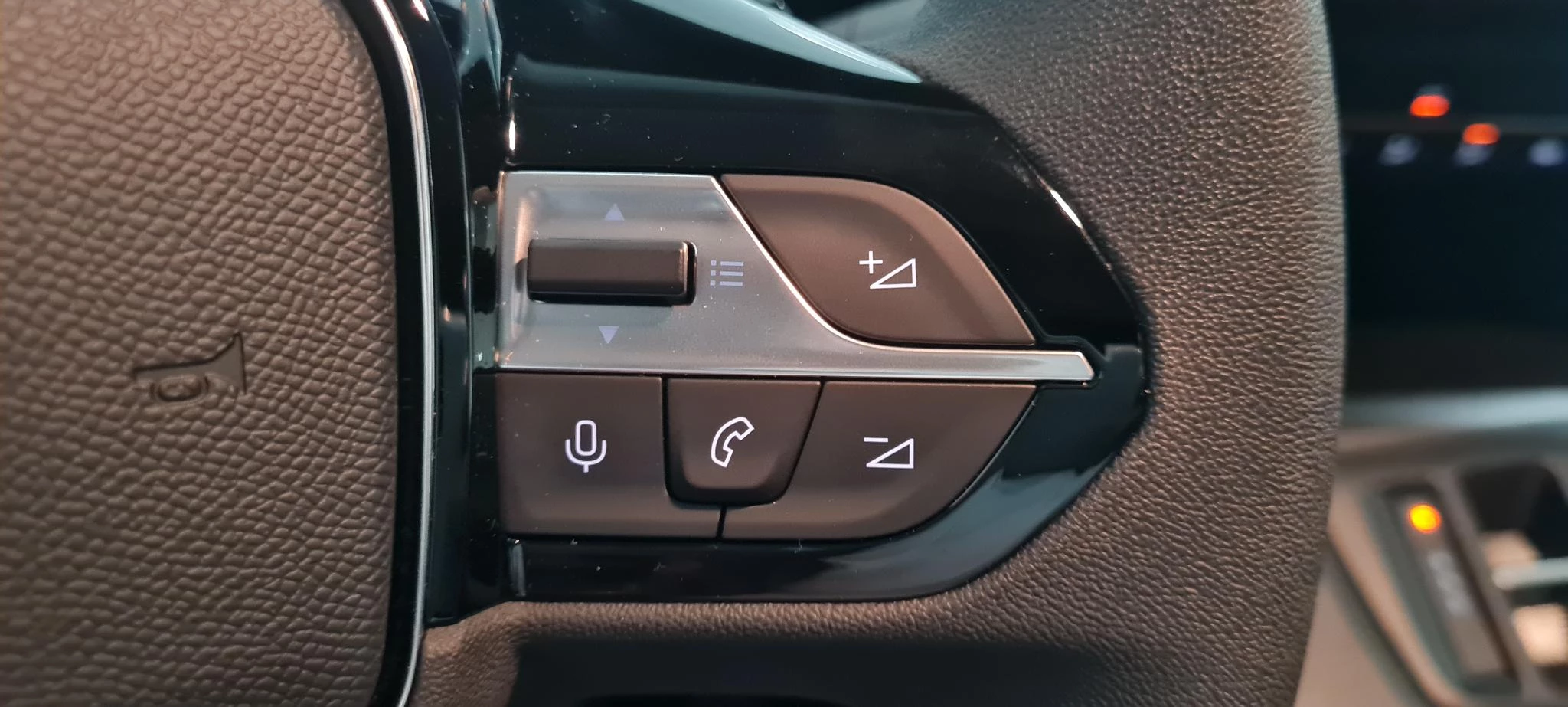 Peugeot-e-Partner-image-12