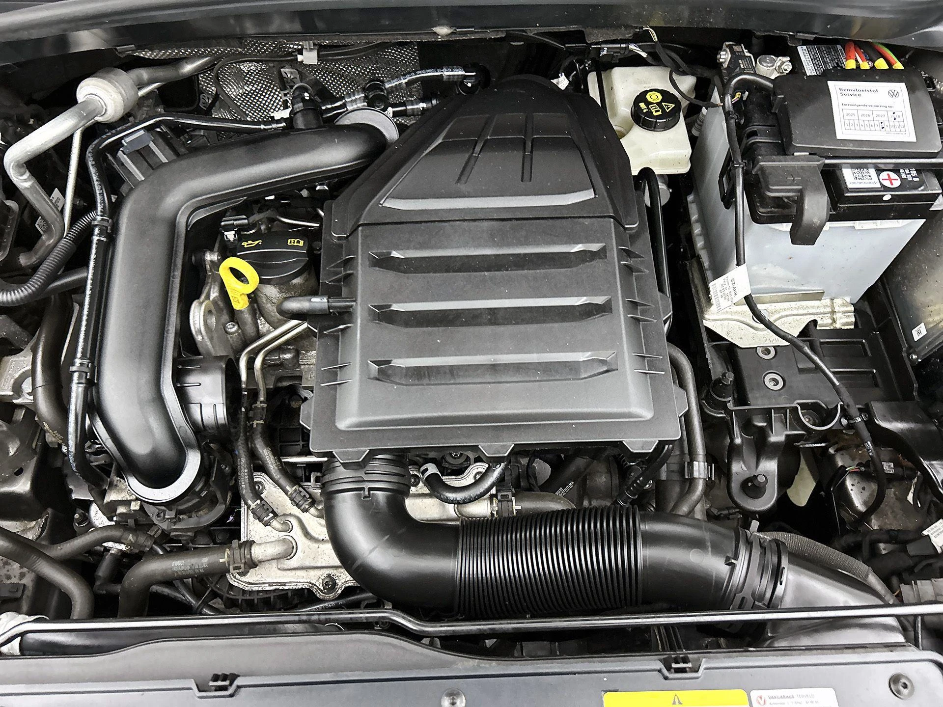 Volkswagen-T-Cross-image-9