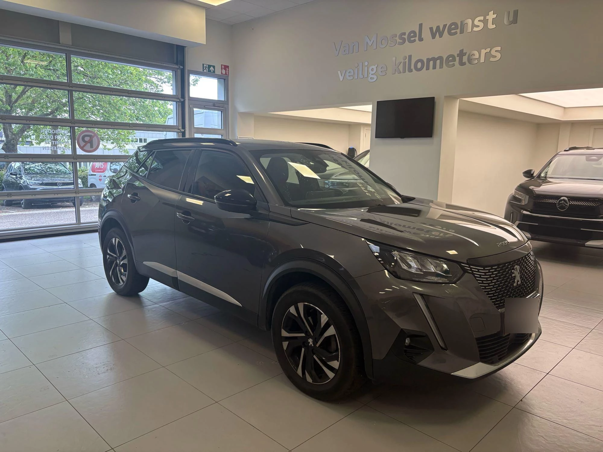 Peugeot-2008-image-7