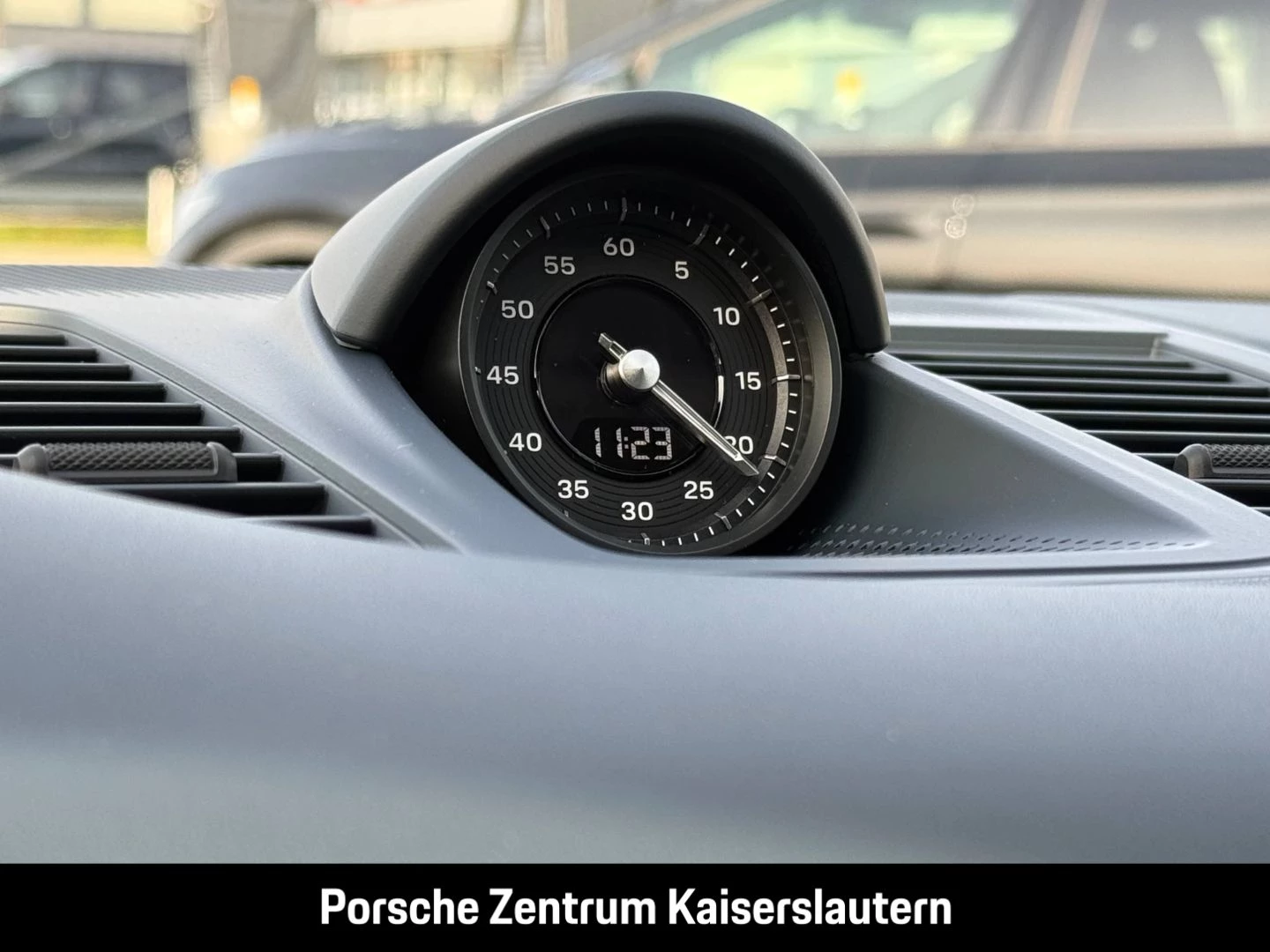 Porsche-Panamera-image-35