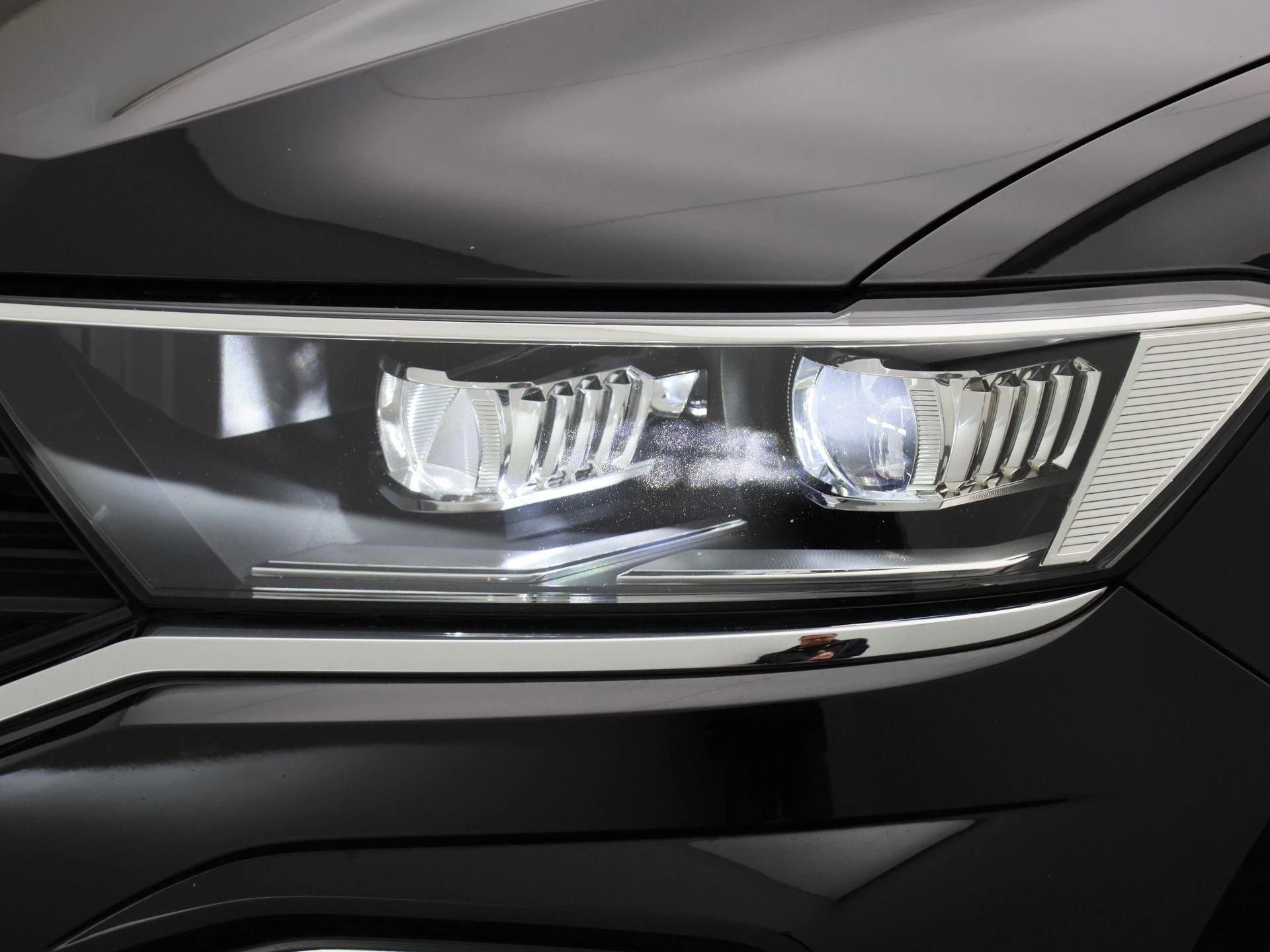 Volkswagen-T-Roc-image-11