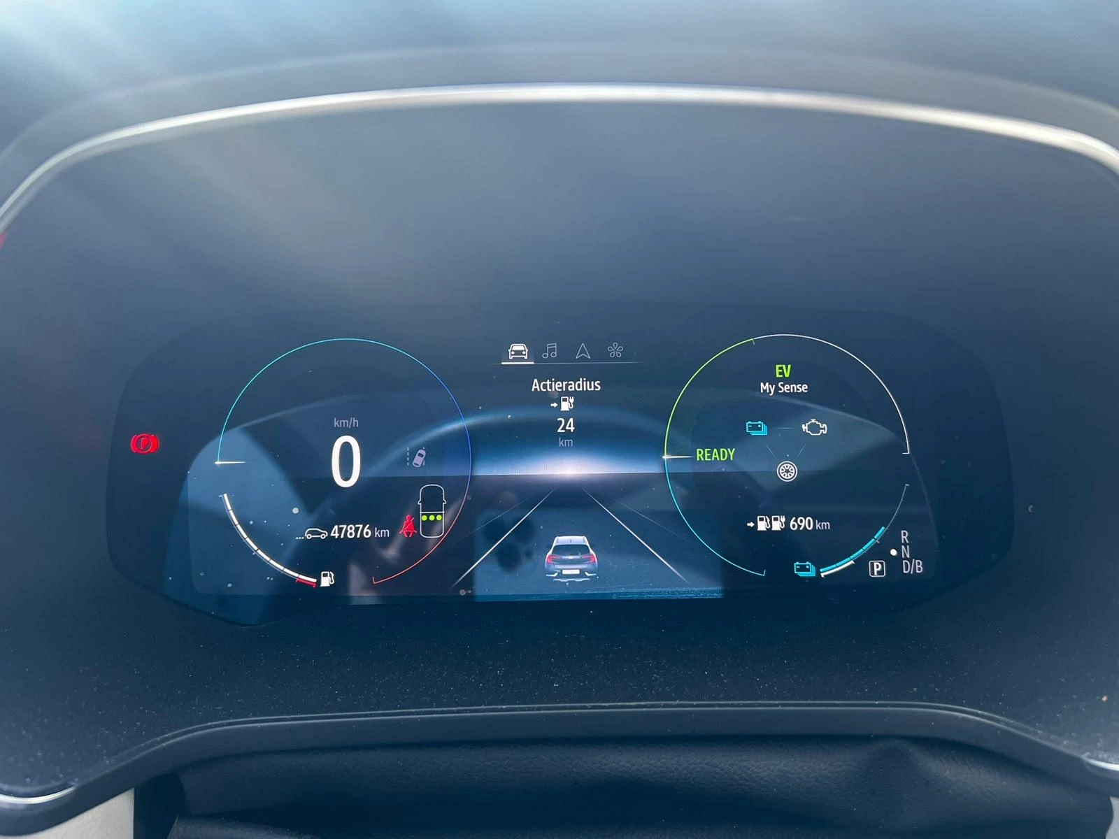 Renault Captur 1.6 E-Tech Plug-in Hybrid 160 Initiale Paris