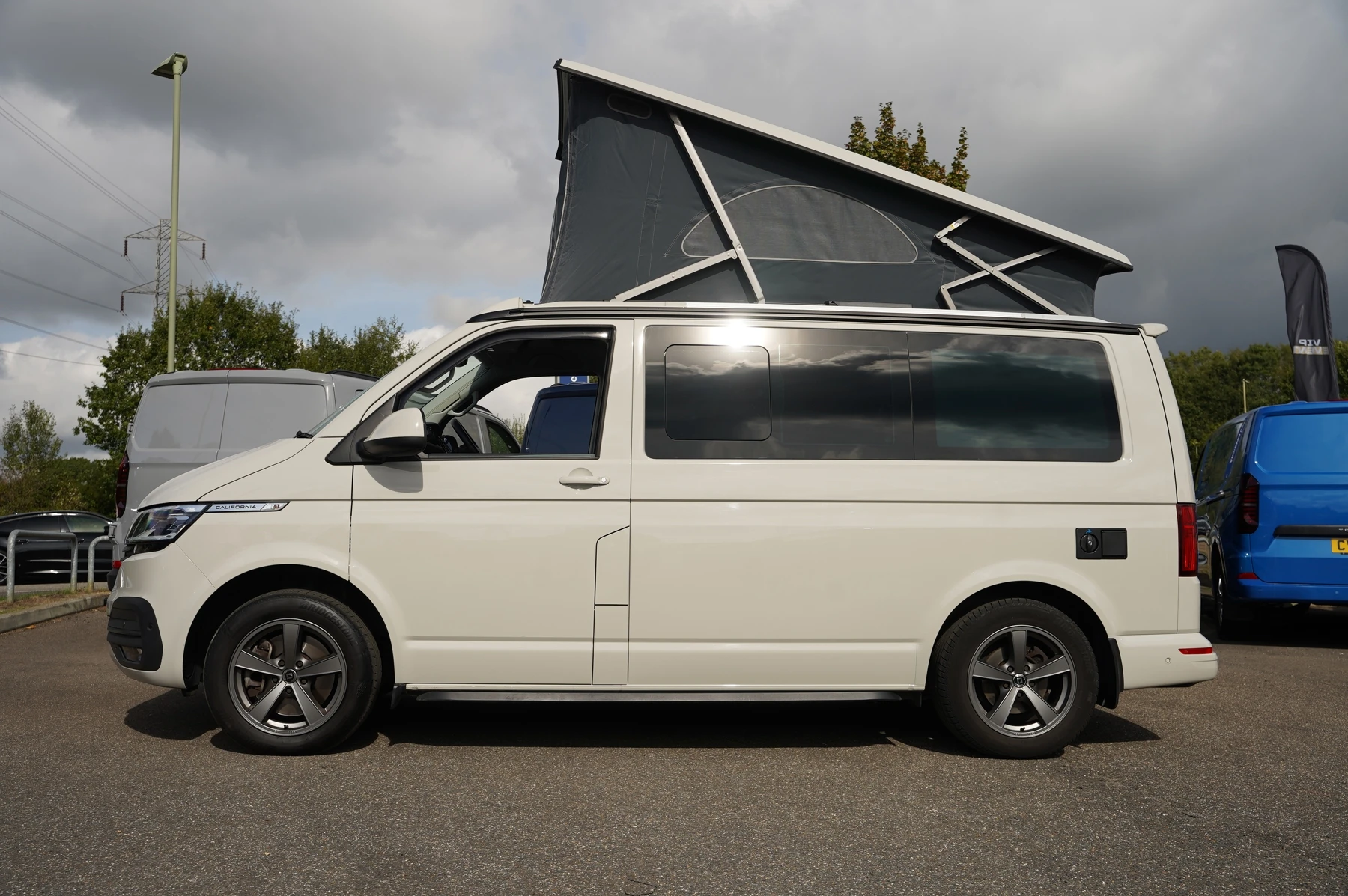 Volkswagen-California-image-13