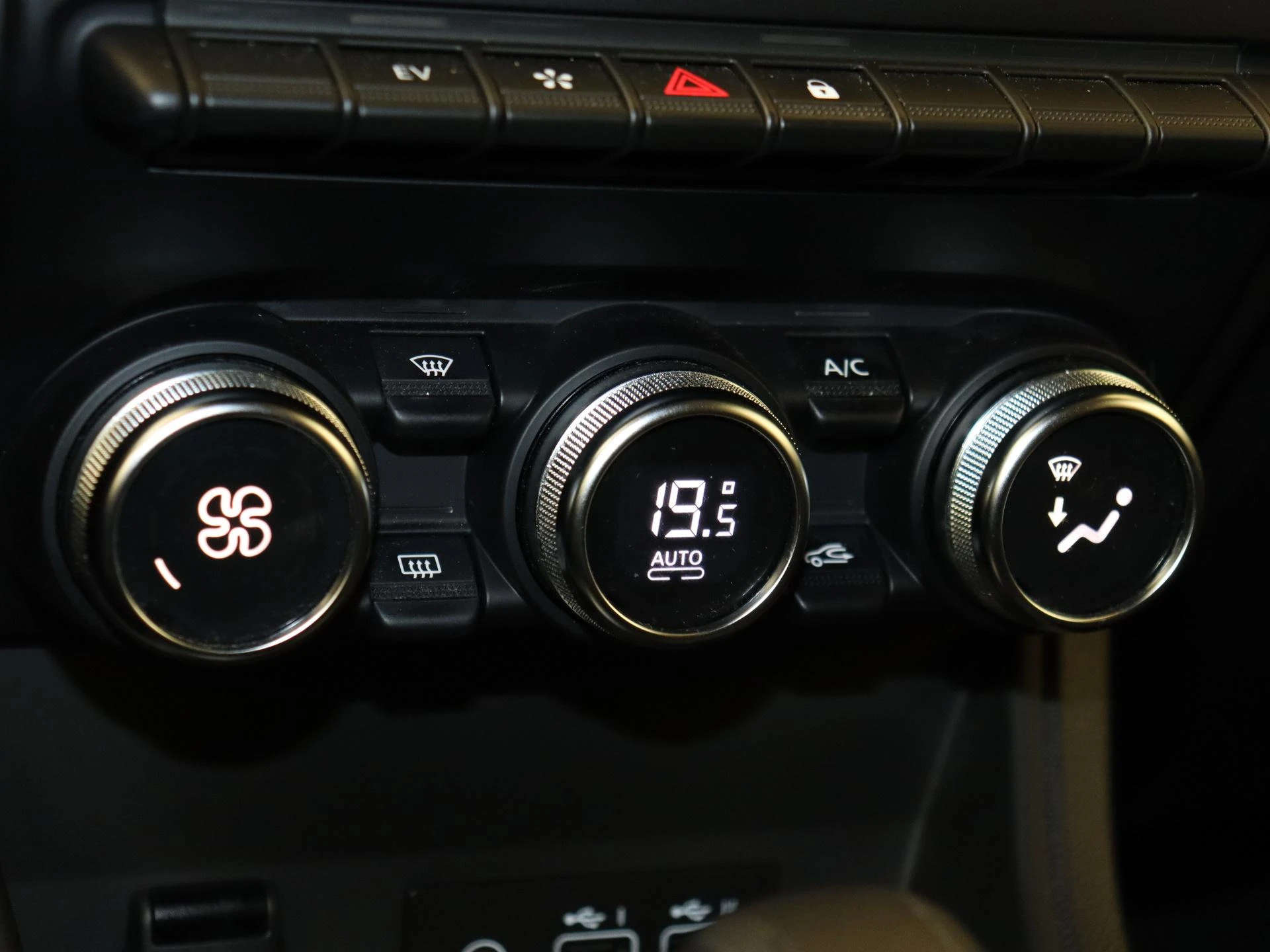 Renault-Captur-image-18