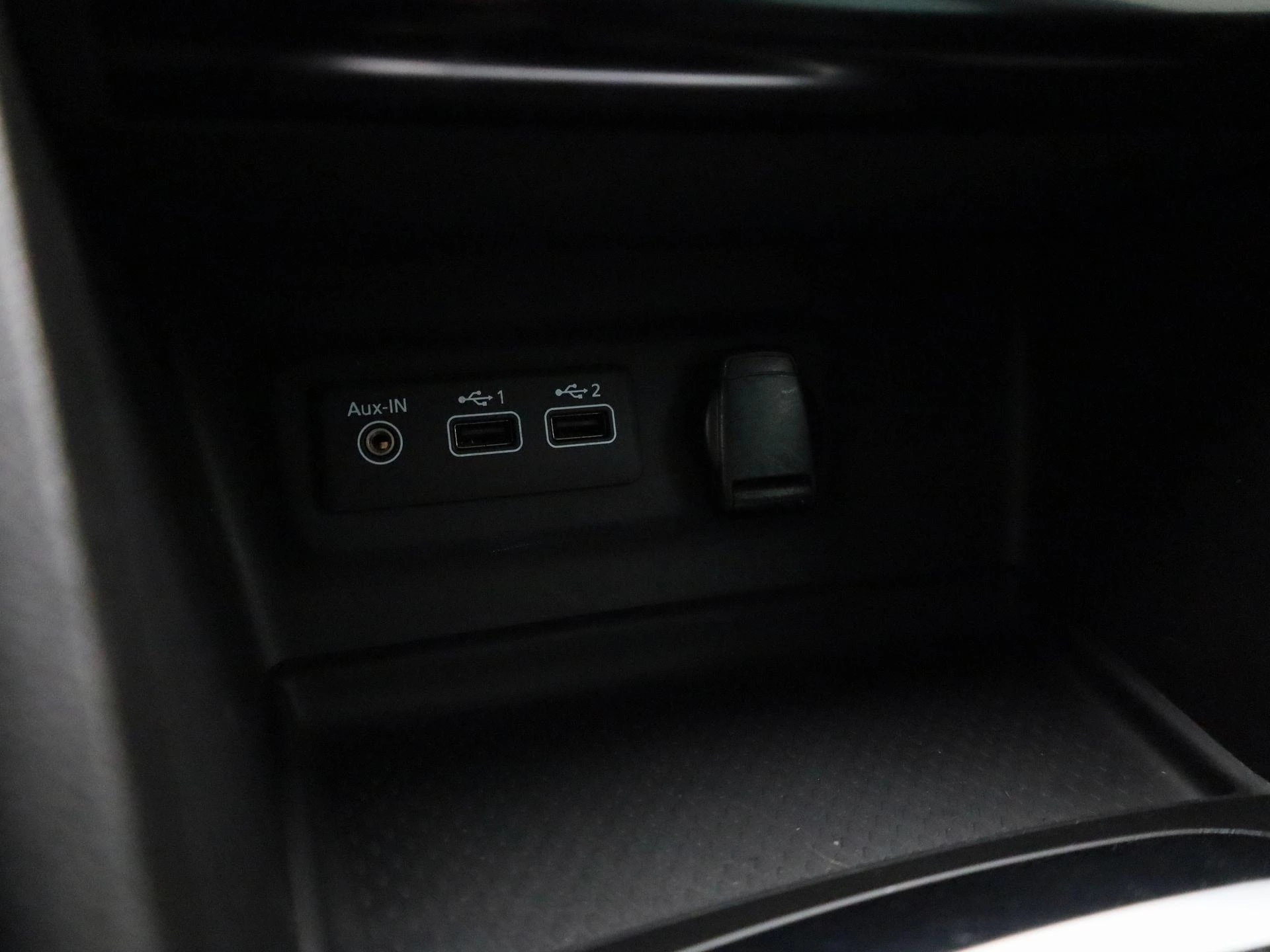 Renault-Mégane Grand Tour-image-30