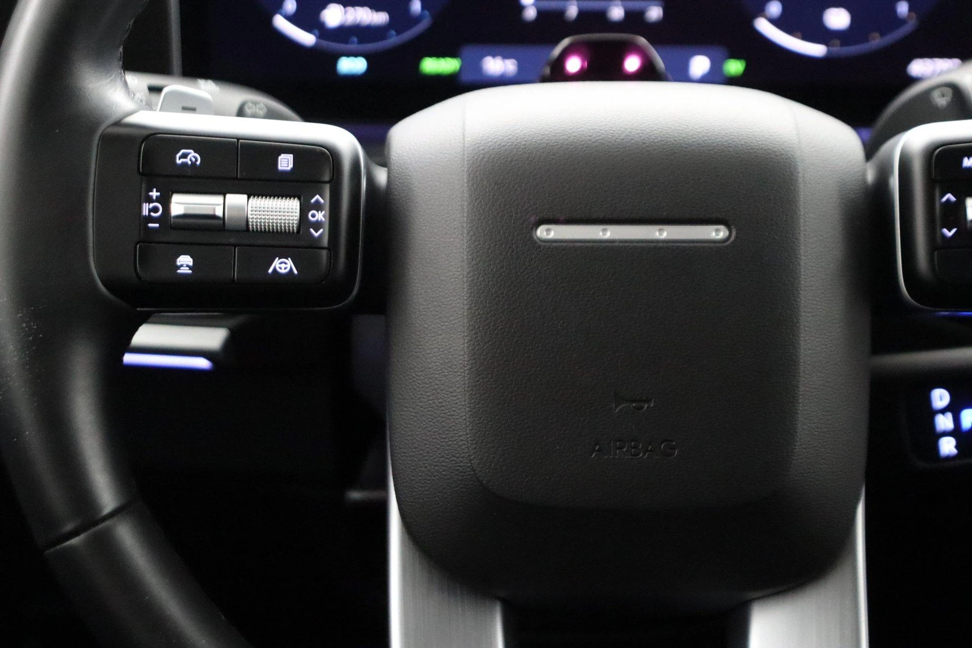 Hyundai-Santa Fe-image-15