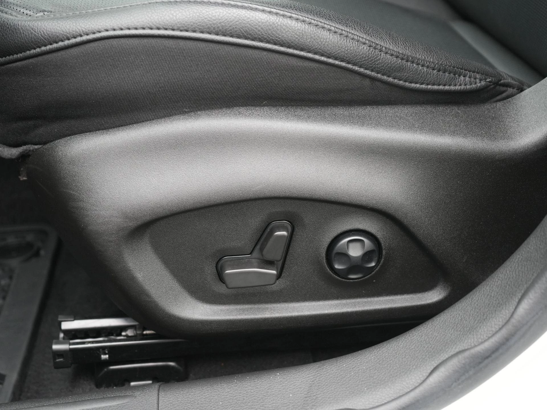 Jeep Compass 4xe 240 Plug-in Hybrid Electric Trailhawk