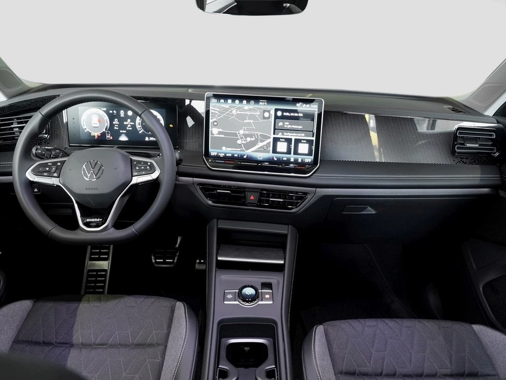 Volkswagen-Tiguan-image-9