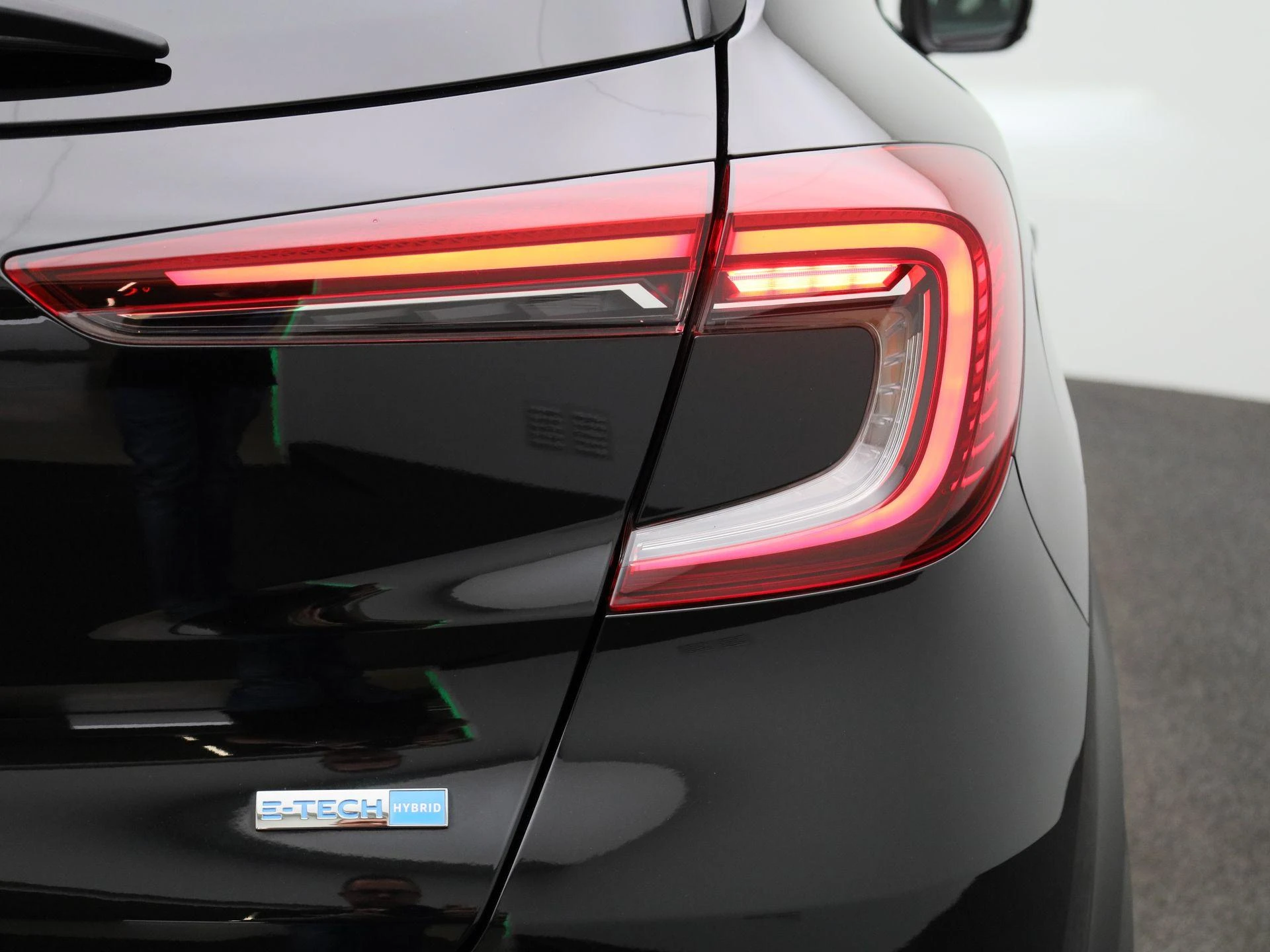 Renault Captur 1.6 E-Tech Hybrid 145 Rive Gauche