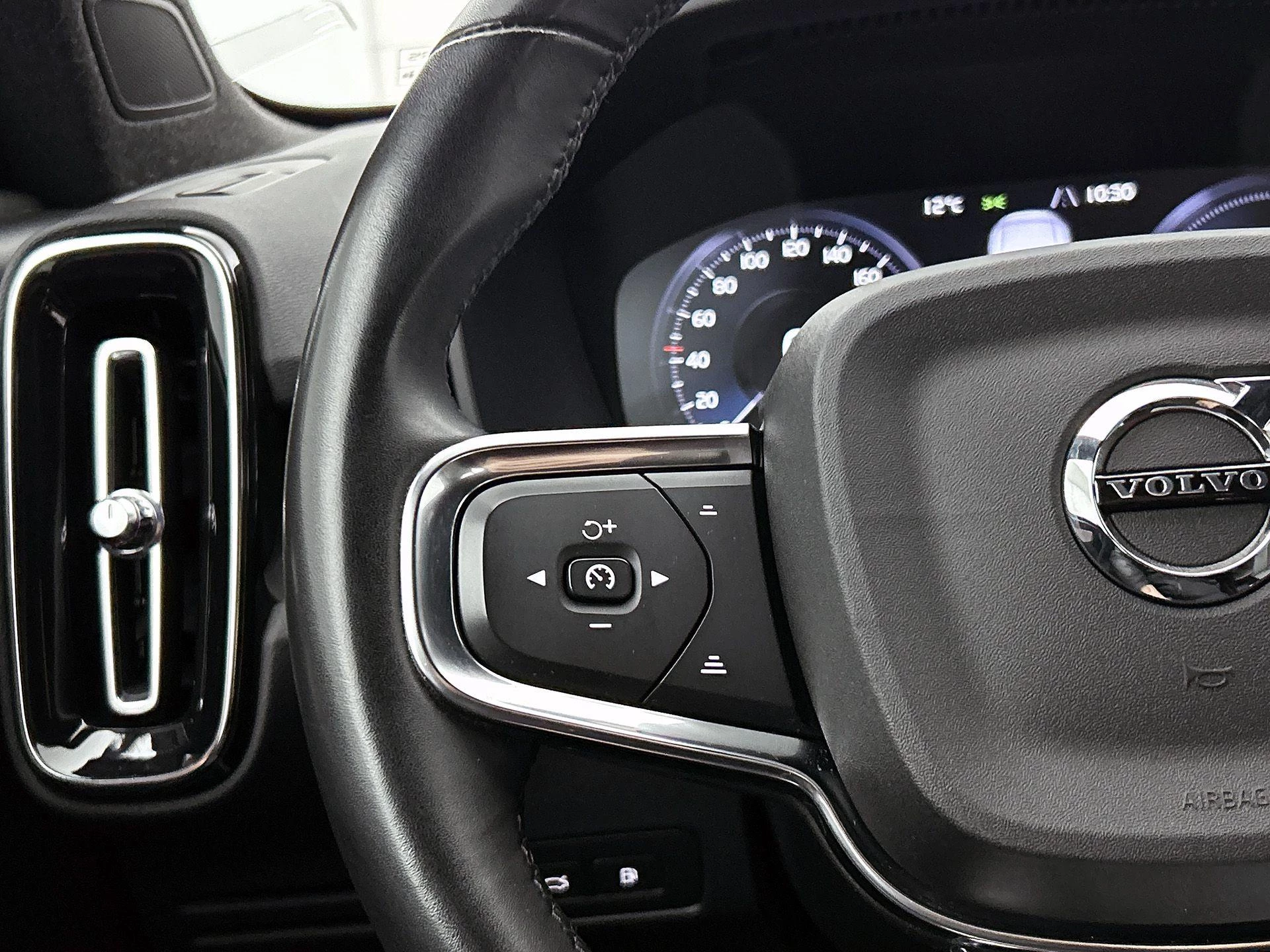 Volvo XC40 1.5 T4 Plug-in hybrid Plus Bright