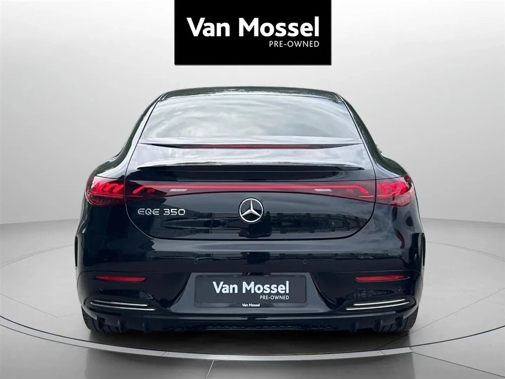 Mercedes-Benz-EQE-image-5