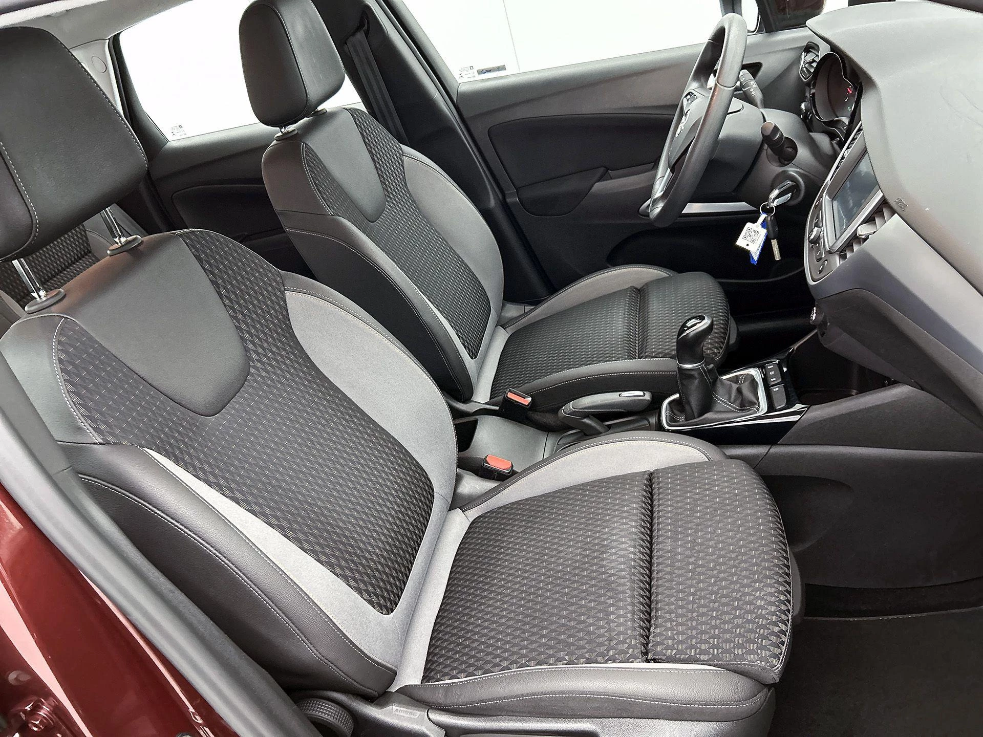 Opel-Crossland X-image-37