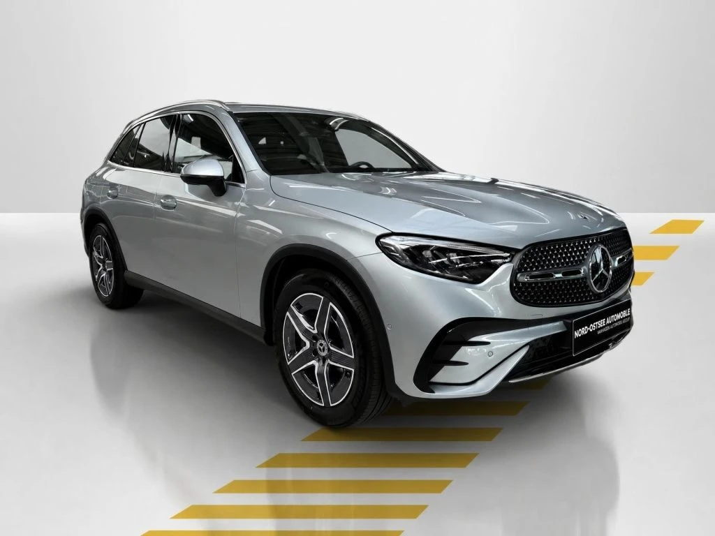 Mercedes-Benz-GLC 300 d-image-16
