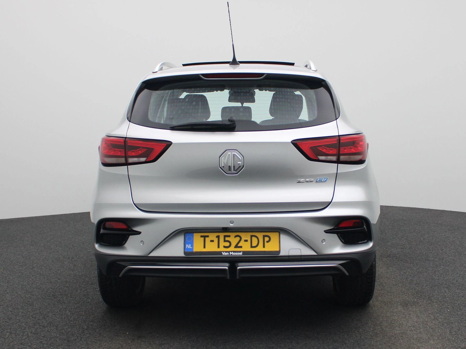 MG-ZS EV-image-5