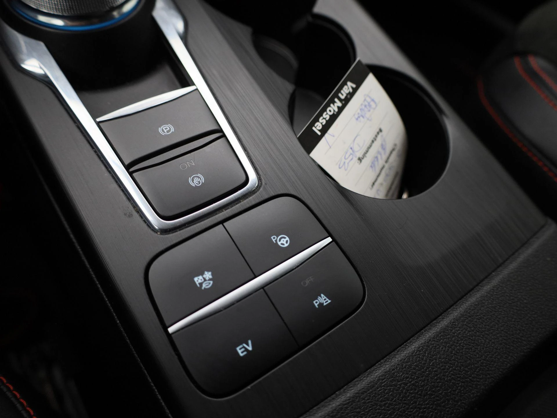 Ford-Kuga-image-26
