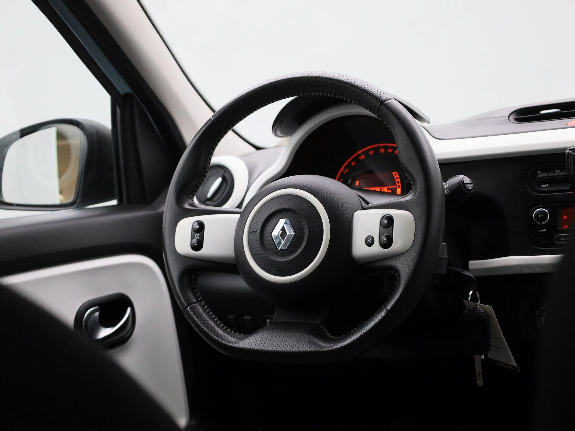 Renault-Twingo-image-30