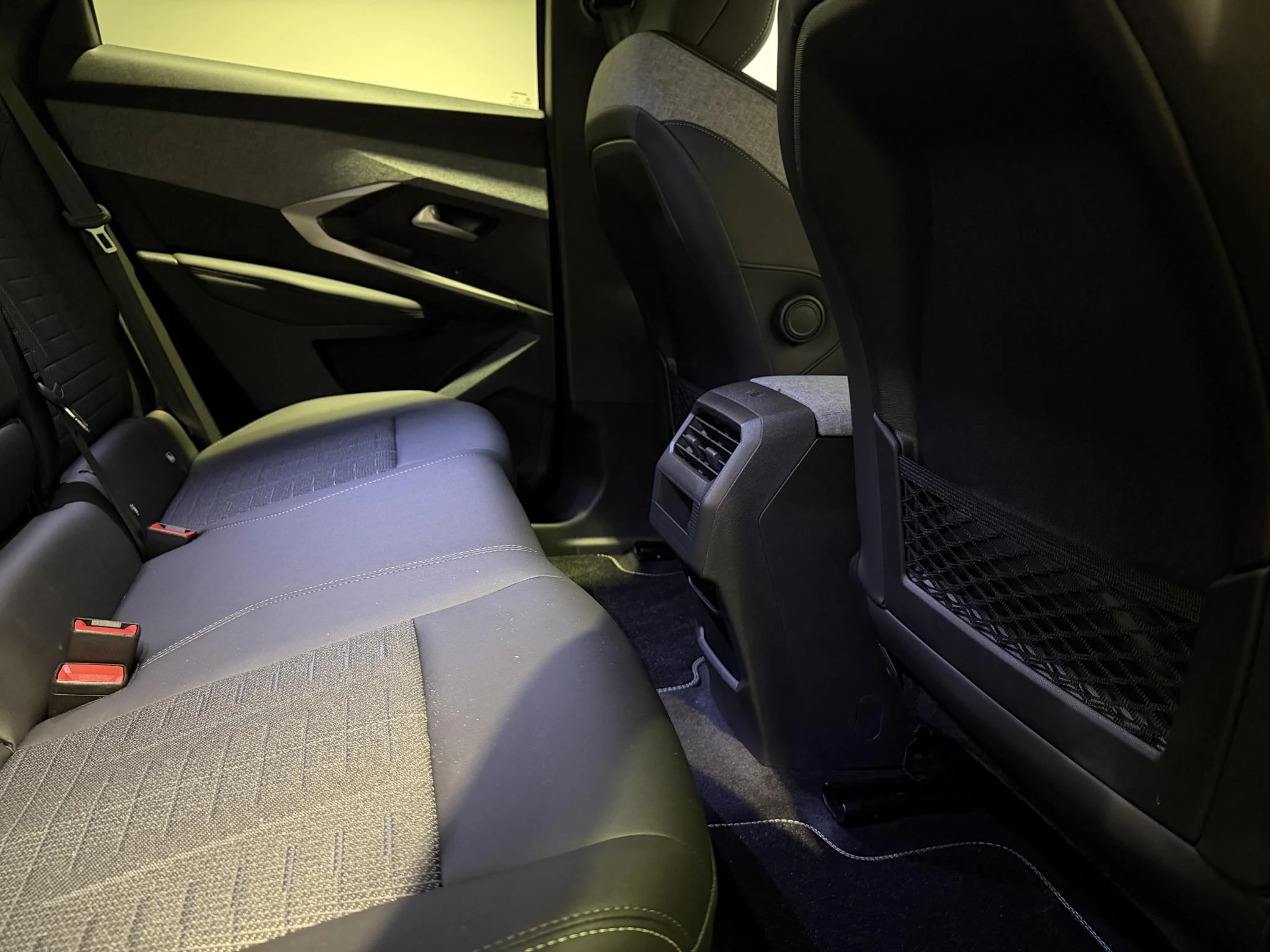 Peugeot-e-3008-image-22