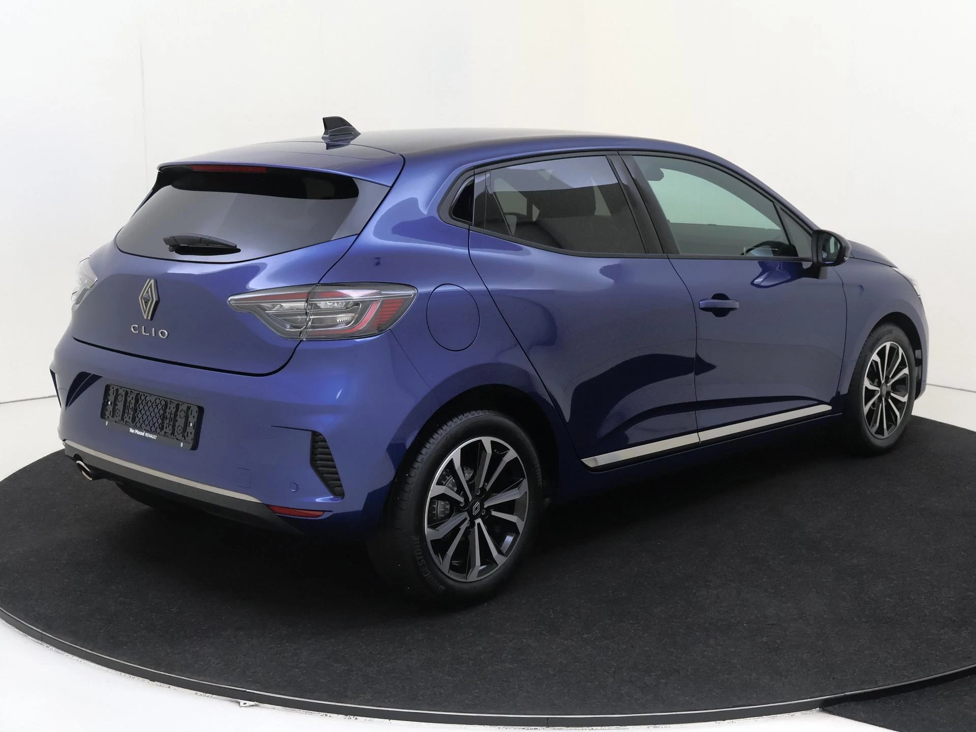 Renault-Clio-image-3