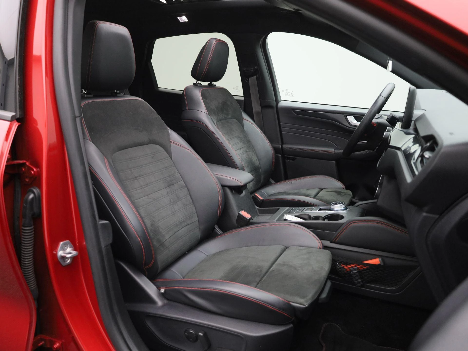 Ford-Kuga-image-32