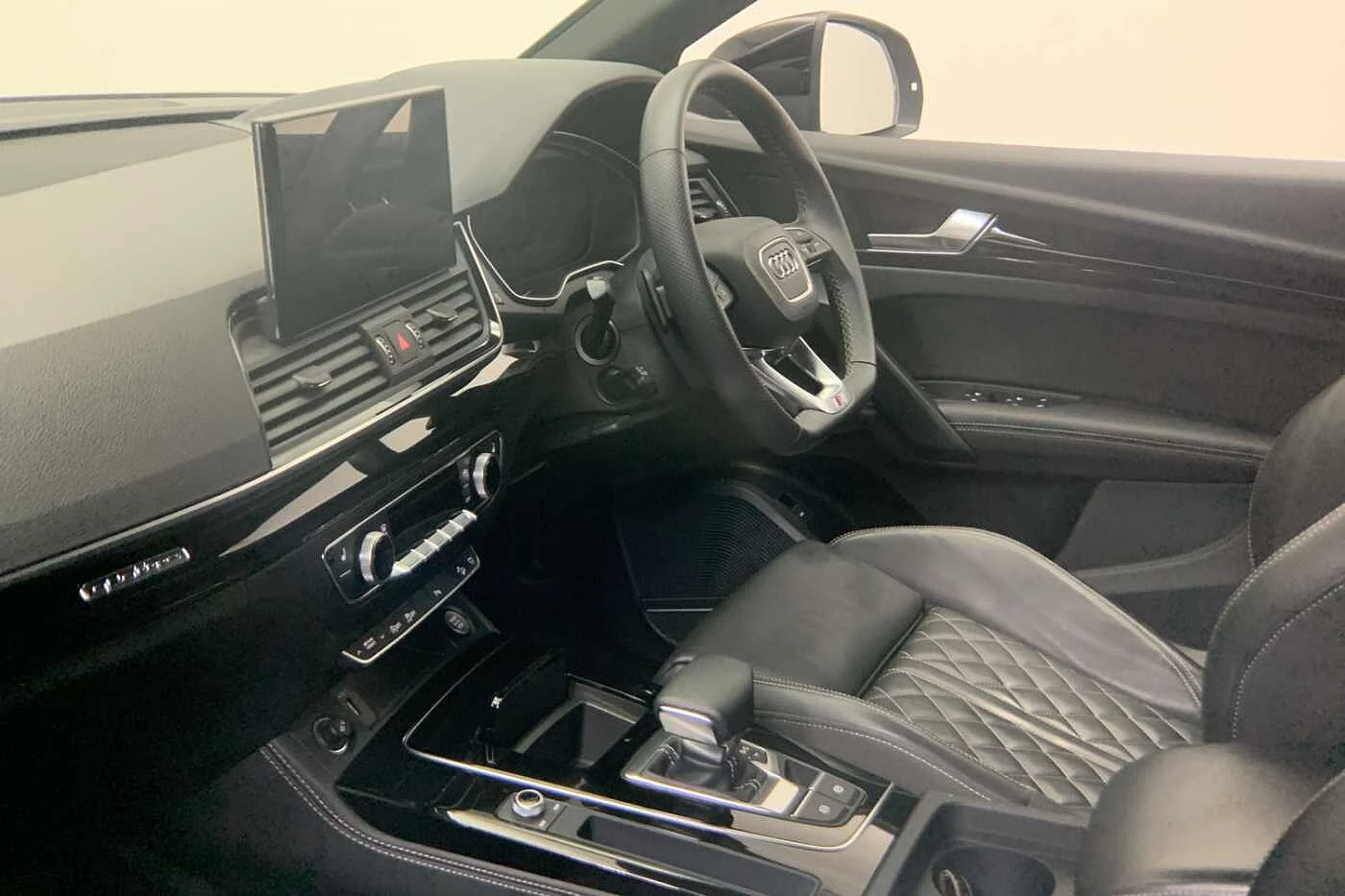 Audi-Q5-image-1