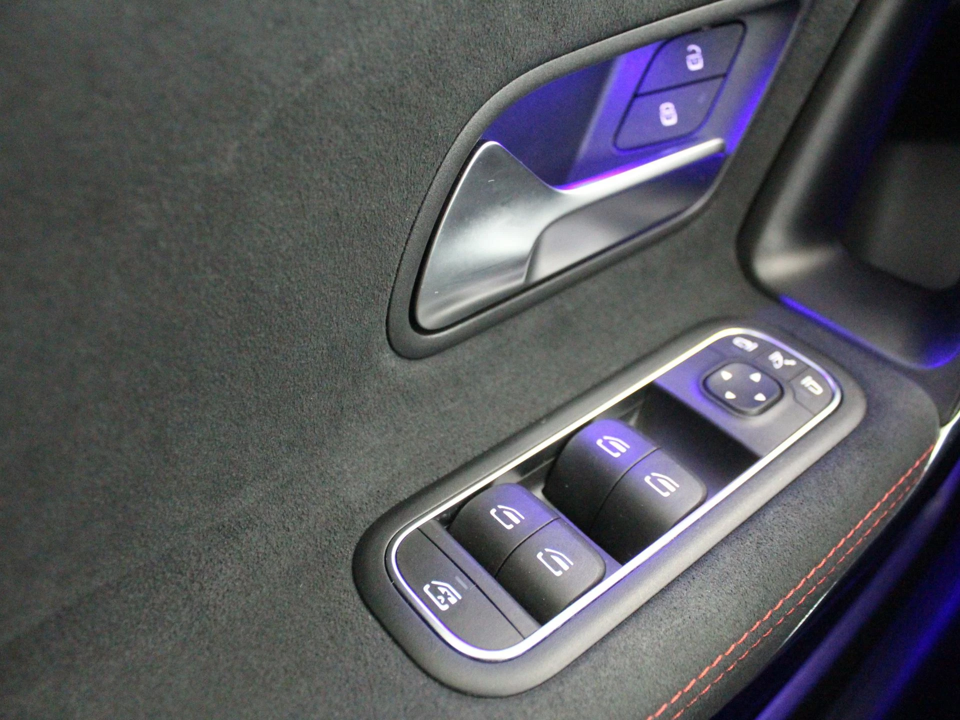 Mercedes-Benz-A-Klasse-image-5