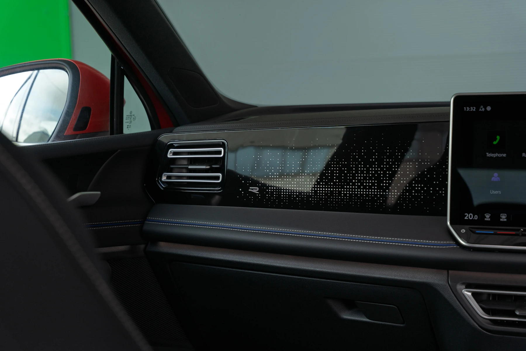 Volkswagen-Tiguan-image-54