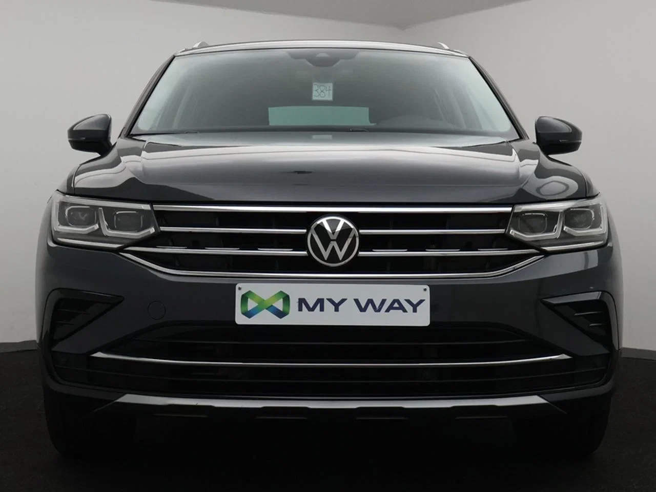 Volkswagen-Tiguan-image-6