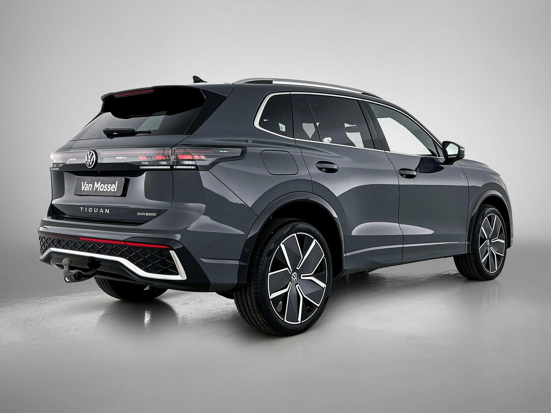 Volkswagen-Tiguan-image-3