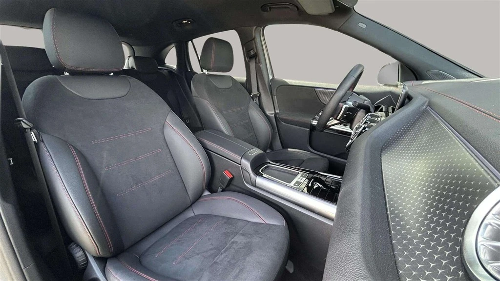 Mercedes-Benz-EQA-image-18