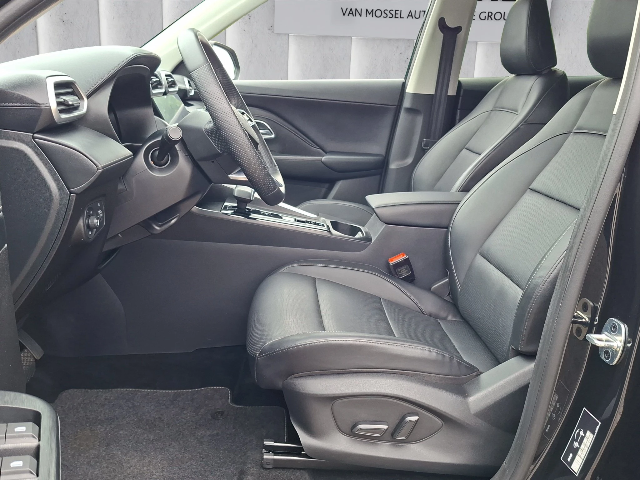 MG-ZS-image-9