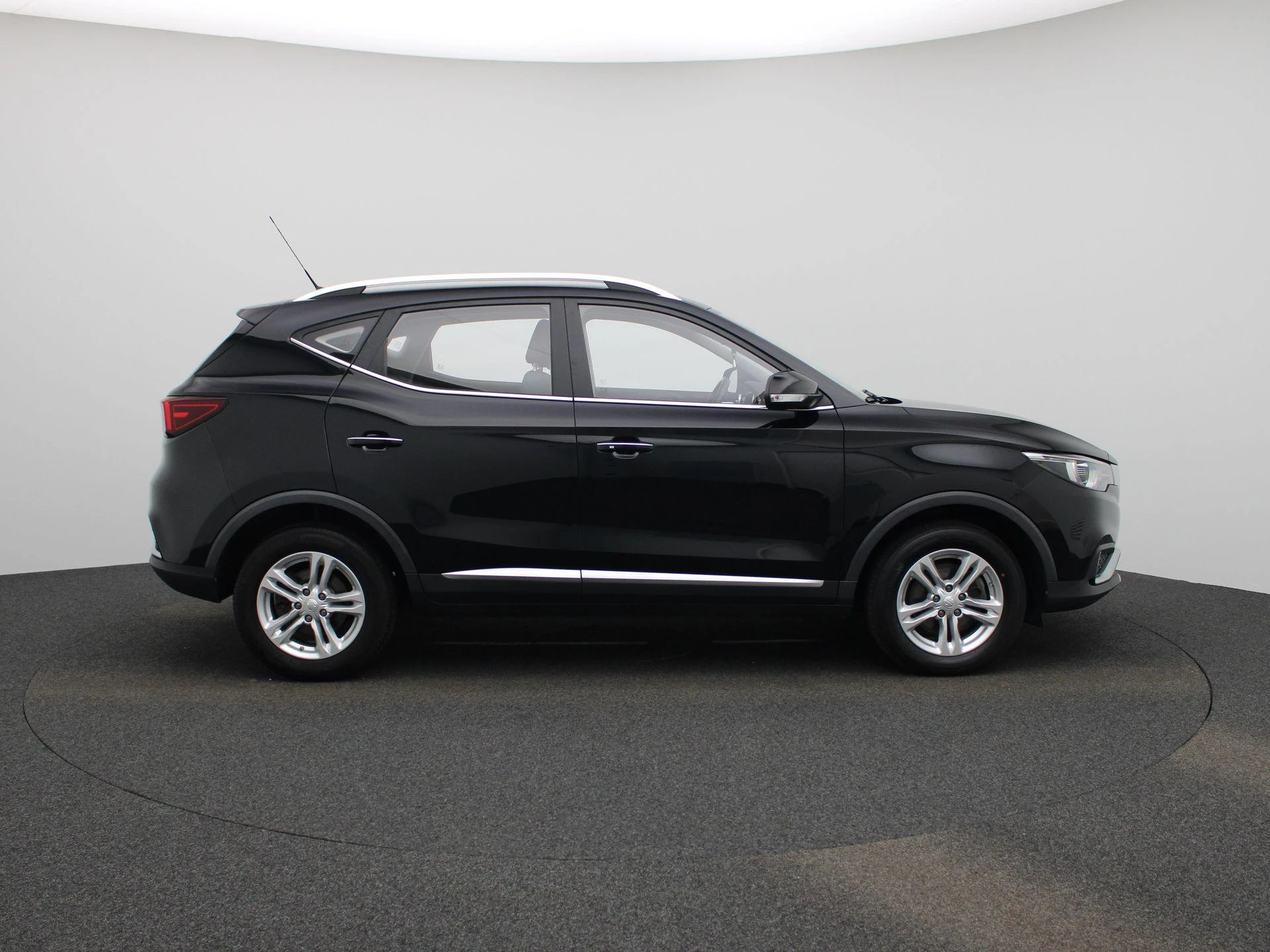 MG-ZS EV-image-5