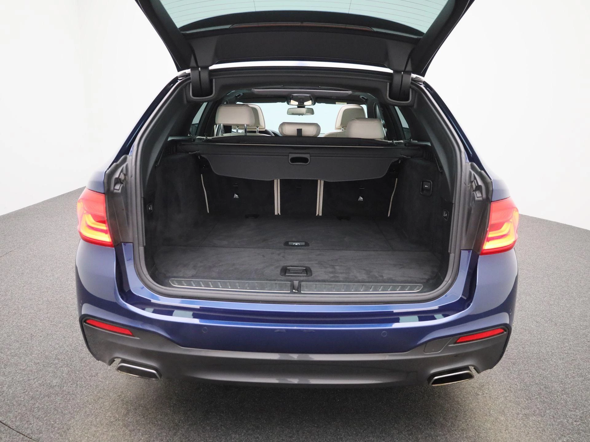 BMW 5 Serie Touring 540i xDrive High Executive