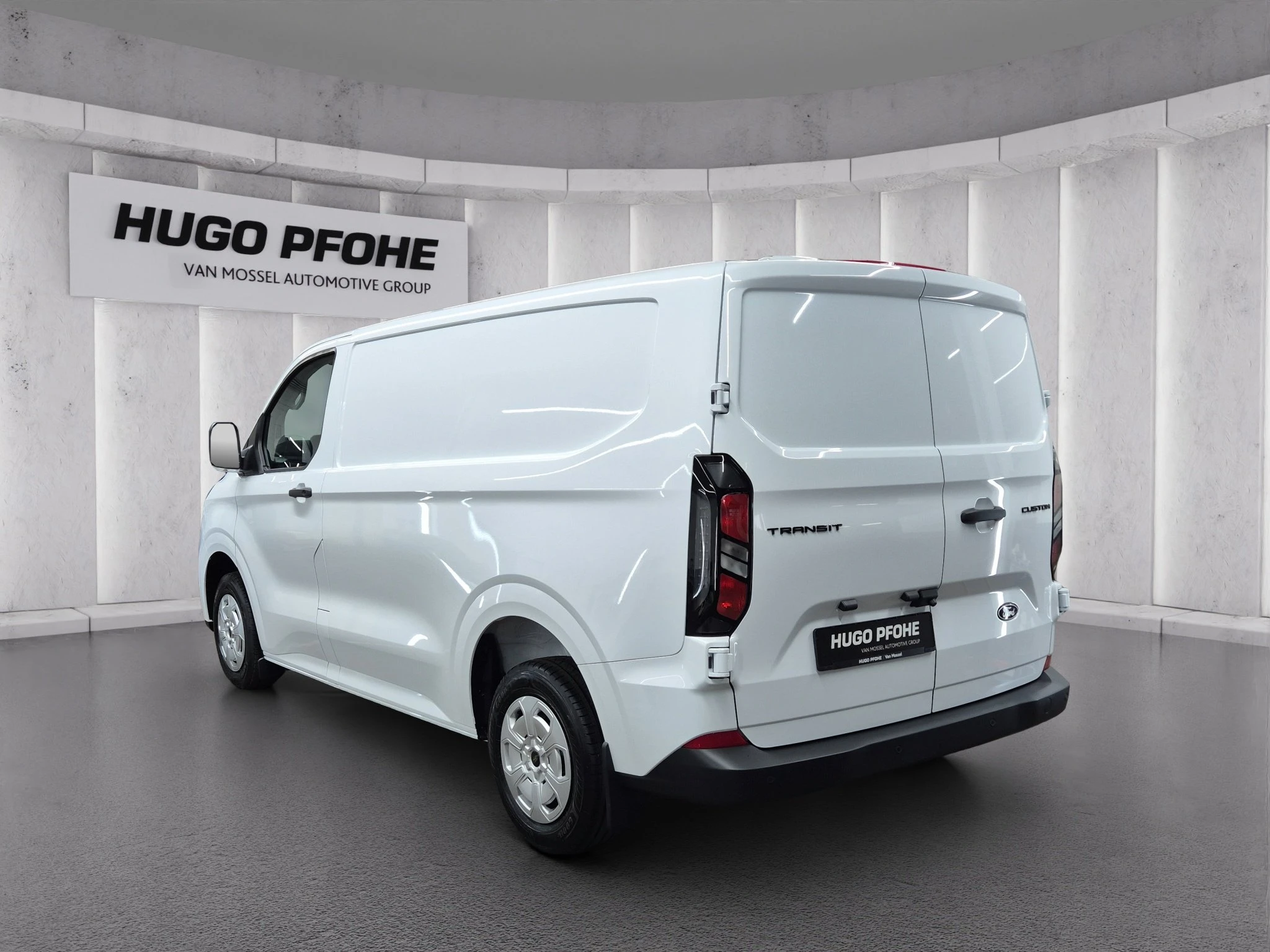 Ford-Transit Custom-image-2