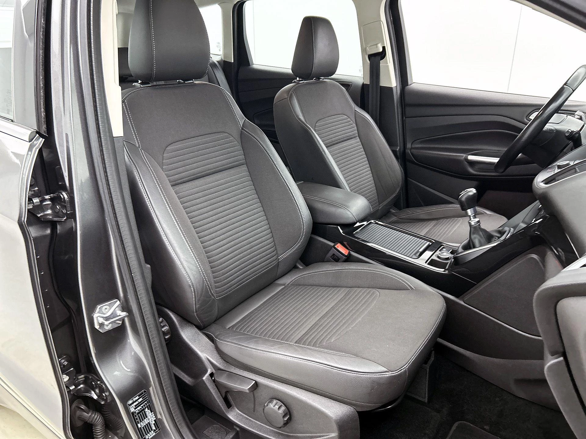 Ford-Kuga-image-41