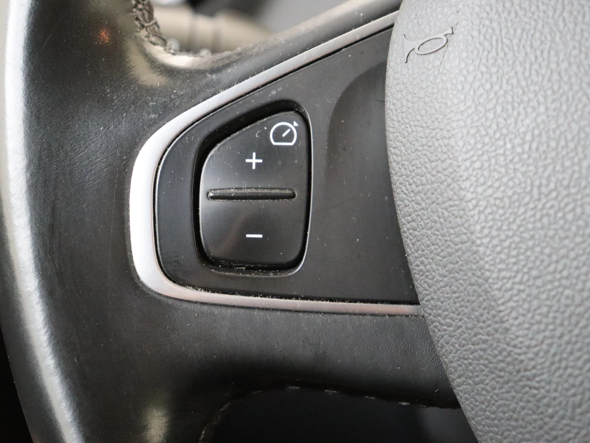 Renault-Captur-image-13