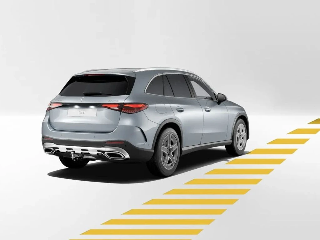 Mercedes-Benz-GLC 300 d-image-6