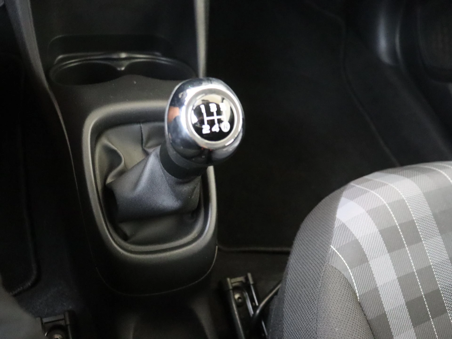 Peugeot-108-image-13